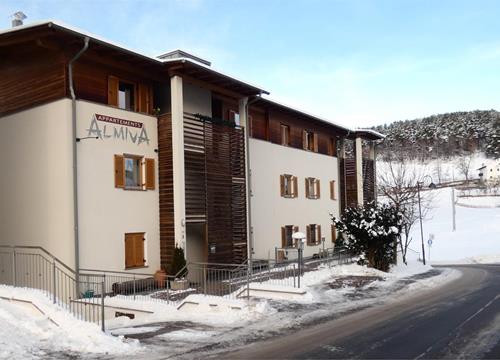 Apartments Almiva